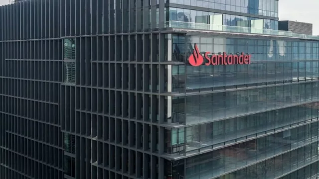 El apoyo a las mipymes continúa: Santander destinó $ 16.000 M en créditos para el pago de sueldos (equivalentes a 350.000 salarios)