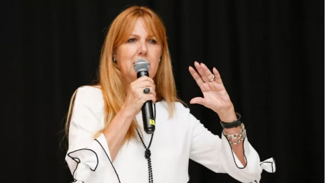 La despapelización de Córdoba: un proceso que viene como anillo al dedo en estos tiempos