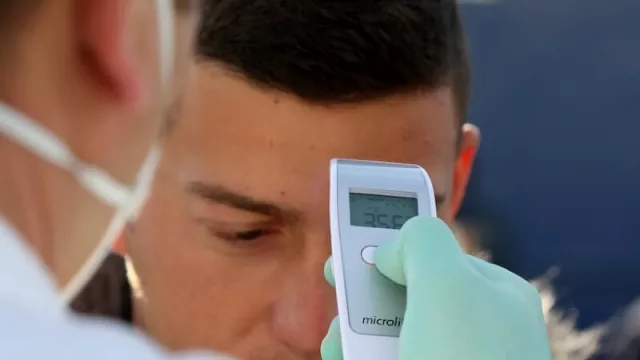 Las empresas se preparan para el Covid-19: sin viajes a China (e Italia), limpieza “a lo quirófano” y mate individual (barbijos, ¿sí o no?)