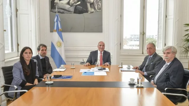 Apoyo de la UIA al proceso de reconversión federal del sector productivo