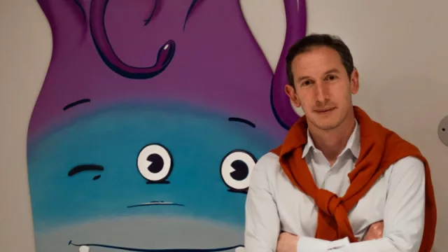 Profesionales de la salud  que se movilizan para que la medicina esté al alcance de todos