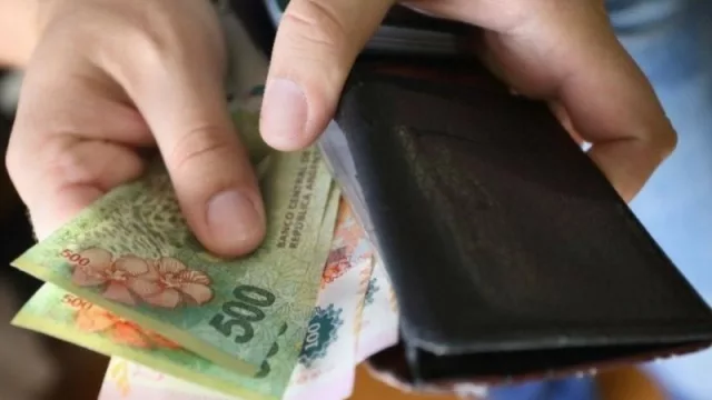 Definen una nueva suba del Salario Mínimo