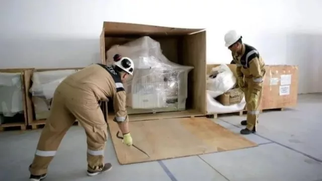 Llegó a la Argentina el equipamiento para poner en marcha la primera planta de baterías de litio de Latinoamérica