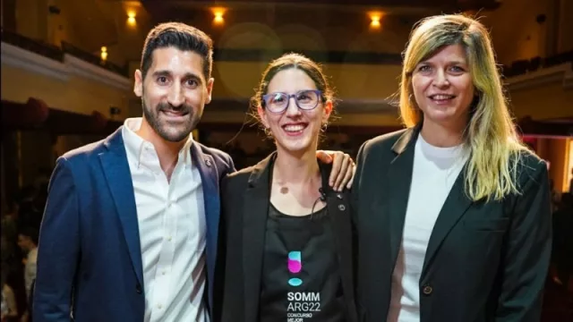 Andrea Donadio fue elegida Mejor Sommelier de Argentina 2022 y viajará a Francia para competir por el título mundial