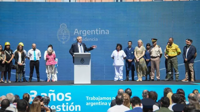 Alberto Fernández: “Les garantizo que me voy a poner al frente de todos nosotros sin exclusión”