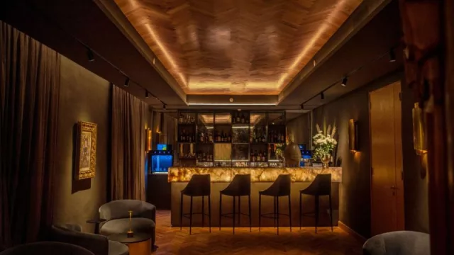 Julio Baez y su Julia Indie Tour hacen escala en La Vida In House, el restó de Susana Balbo