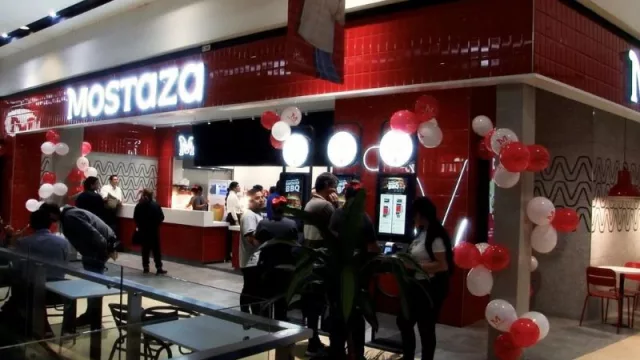 ¿Querés trabajar en Mostaza? La empresa de comida rápida busca 700 talentos jóvenes