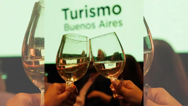 Buenos Aires en Mendoza (la capital porteña presentó sus atractivos turísticos)