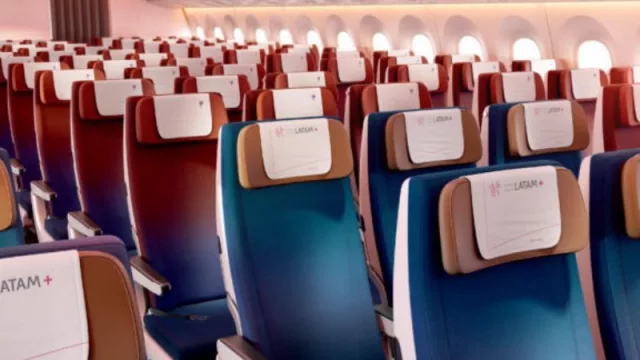 Latam recibe un nuevo avión utilizando por primera vez Combustible Sostenible de Aviación (SAF)