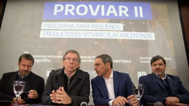 Lanzan Proviar II, un programa de apoyo para pequeños productores vitivinícolas