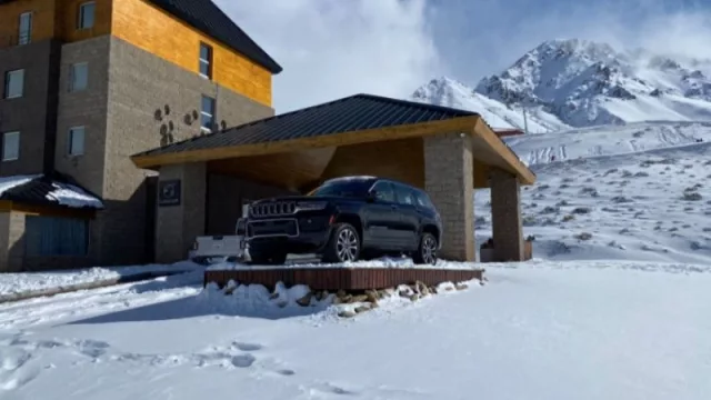 Jeep elige Mendoza para exhibir sus nuevos lanzamientos (y el anticipo de la nueva generación del Grand Cherokee)