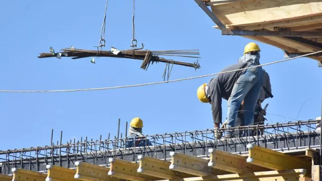 Neuquén lidera el crecimiento del empleo de la construcción a nivel nacional (con una tasa del 49.5%)
