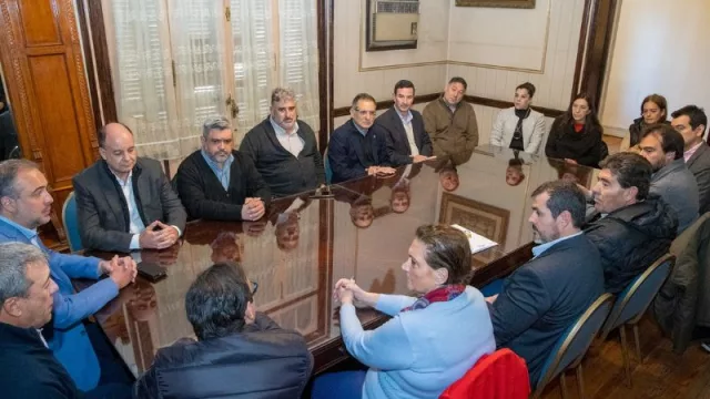 Sector privado y público de Maipú firmaron la constitución de una Mesa de de Desarrollo Industrial