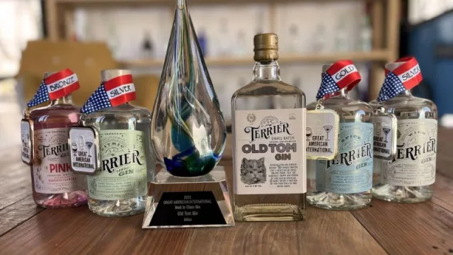 Terrier Old Tom, el primer gin argentino en lograr el máximo galardón de Great American IWC 2023