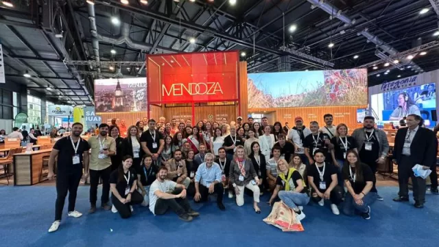 Mendoza se lució en la Feria Internacional de Turismo con un stand de 385m2 (con islaspara operadores y barras de degustación)