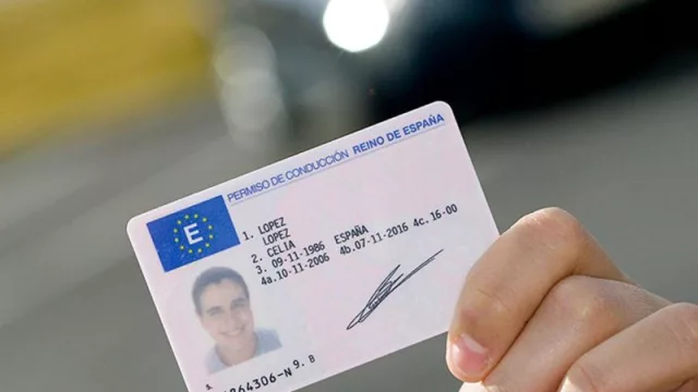 Conduciendo en España como un argentino: guía de canje de licencia