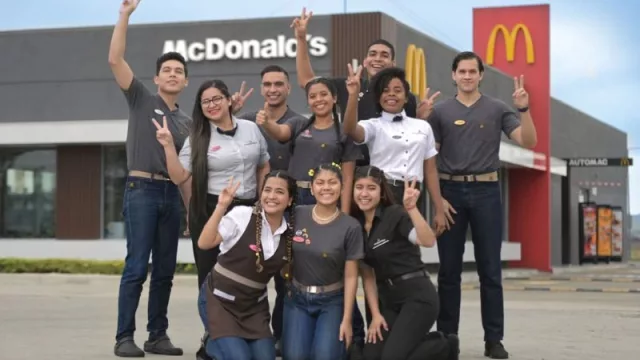 La alianza entre Junior Achievement y McDonald´s, permitió que  450 jóvenes de San Luis, San Juan y Mendoza reflexionaron sobre su futuro