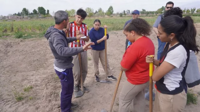 Masteragua capacita a alumnos y docentes en uso racional y eficiente del agua