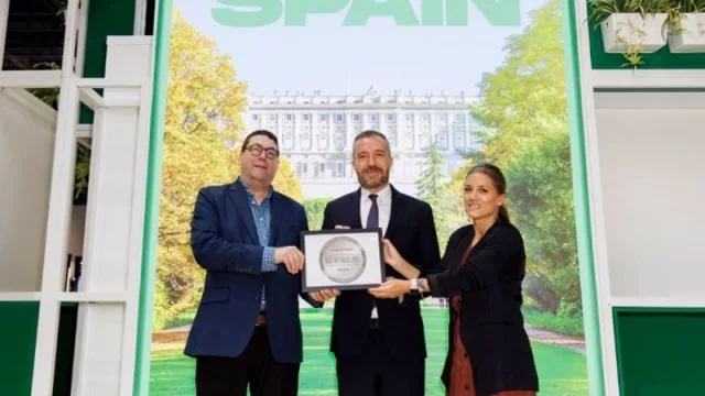 España recibe el premio 'Best in Travel' (como mejor destino sostenible para 2024)