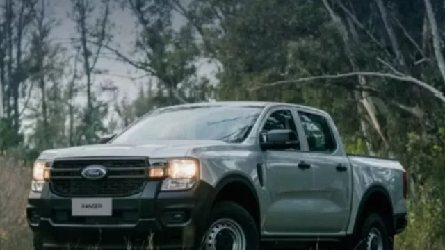 Ford Ranger VS Toyota Hilux ¿cuánto cuestan hoy las versiones económicas?