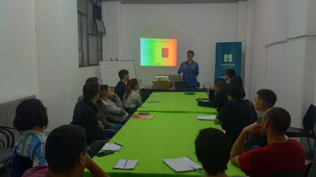 ¿Buscabas una changuita? Llega una capacitación para instalar termotanques solares