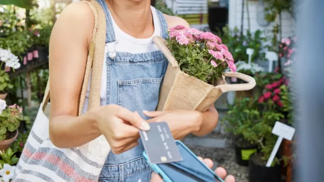 Cobrar con el celular: la nueva tecnología de Veritran para comercios, pymes y emprendedores