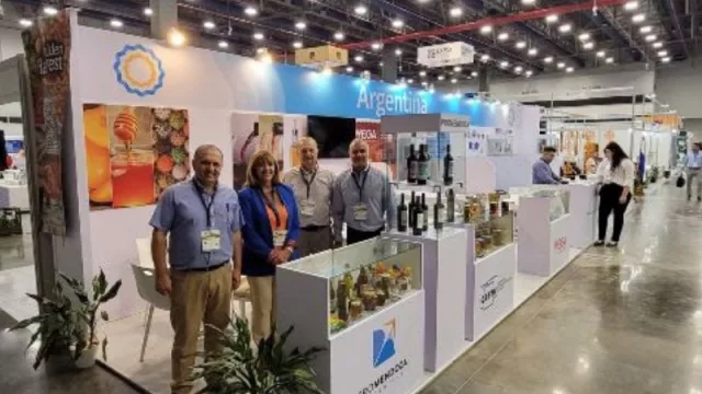 Vinos y alimentos mendocinos se lucen en Expocomer en Panamá