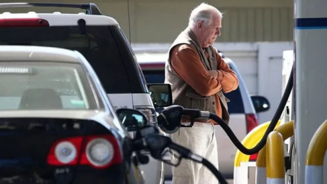 Exsecretarios de energía respaldan las perspectivas del Gobierno sobre precios de combustibles