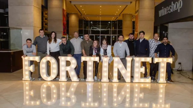 “AA: Atacados Anónimos”: Fortinet presentó una experiencia inmersiva sobre ciberseguridad en Mendoza