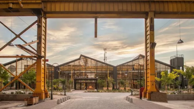 Pabellón, la disruptiva propuesta presente en Planta Uno (inspirada en la cultura berlinesa de la música electrónica)