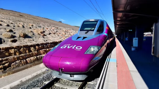 Renfe recupera la circulación de 15 trenes diarios entre Madrid, el Norte y la Comunidad Valenciana