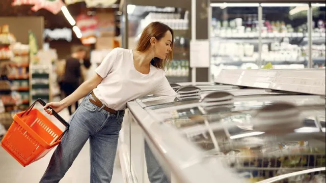 ¿Llegó la dolarización al supermercado? (La cadena Diarco apuesta a un nuevo método de pago)