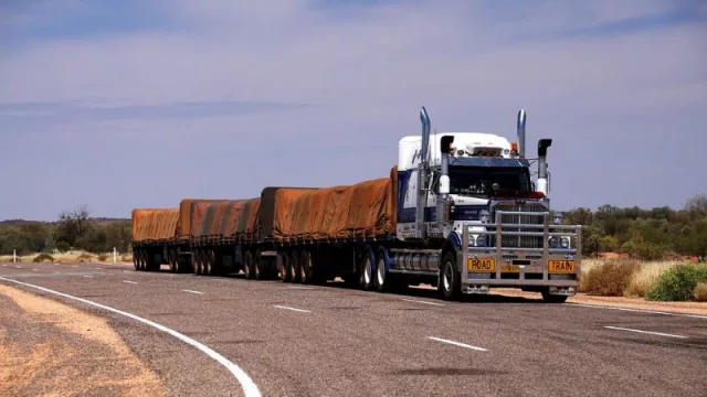 Mendoza - Buenos Aires: aumentó el costo de recorrido terrestre para el transporte de carga