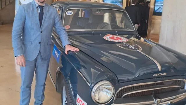 Embajadores del mundo recibieron el carnet de socio honorario del ACA