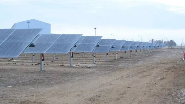 El Parque Solar Cutral Co avanza hacia la venta de energía y proyecta una segunda planta