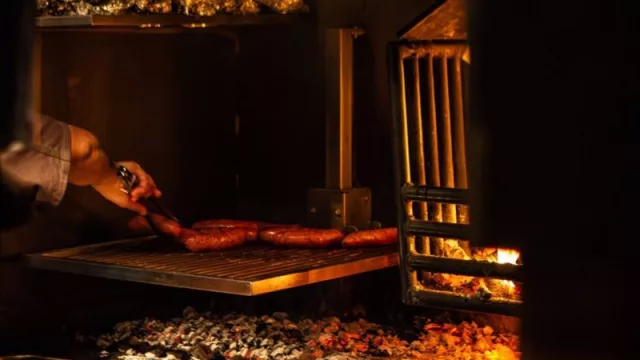 Los 33 abre por primera vez su restaurante a un chef extranjero con estrella Michelin (cocinará con el galés Tomos Parry, chef de los restaurantes Brat y Mountain de Londres)