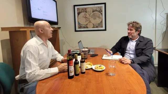 Empresario extranjero recorrió Mendoza en busca de alimentos para vender en Brasil