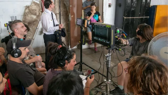 La película Hangar Rojo entró en la última etapa de rodaje en la Ciudad