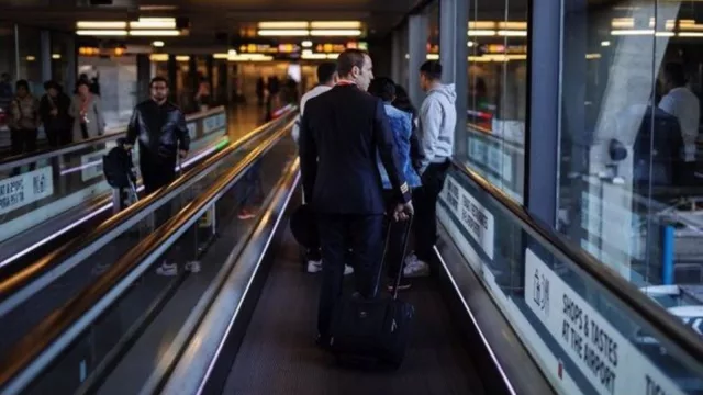 España mejora y logra situarse como el quinto país de Europa con los vuelos más puntuales (y las quejas se deben a retrasos de más de 3 horas)