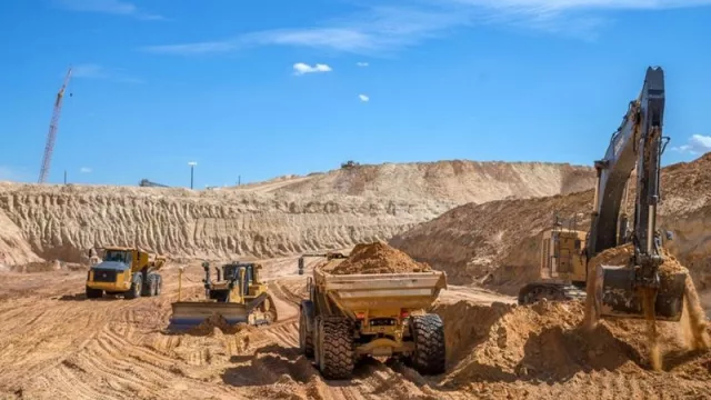 Vaca Muerta demandó 4 millones de toneladas de arena en 2024 y proyecta un aumento en 2025