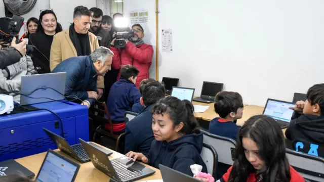 Más tecnología en las escuelas de Guaymallén