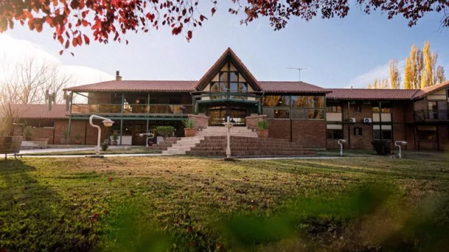 Reabre el Hotel Valle Andino: un ícono de la alta montaña vuelve a brillar en Uspallata