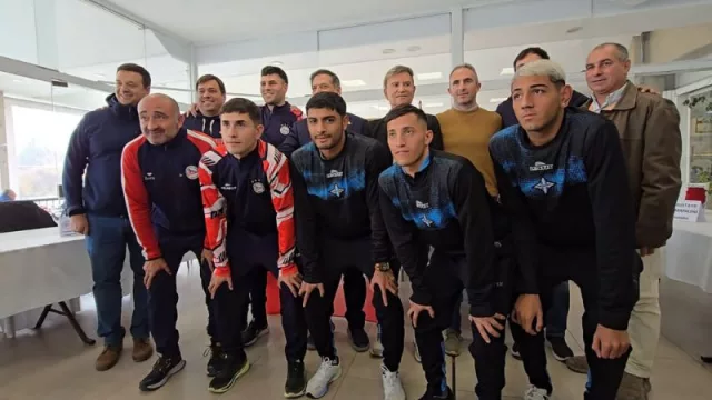 Regatas y Atlético Argentino se unen para potenciar el desarrollo del Fútbol 11