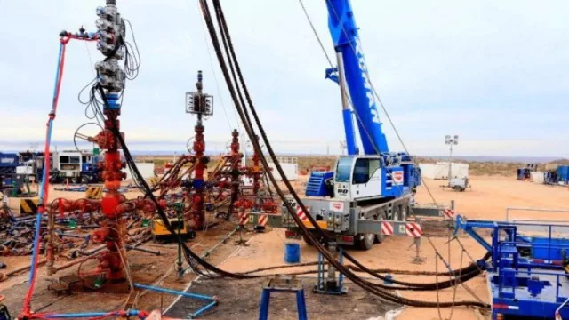 YPF alcanza un récord de fracturas en Vaca Muerta (y consolida su liderazgo en el shale)