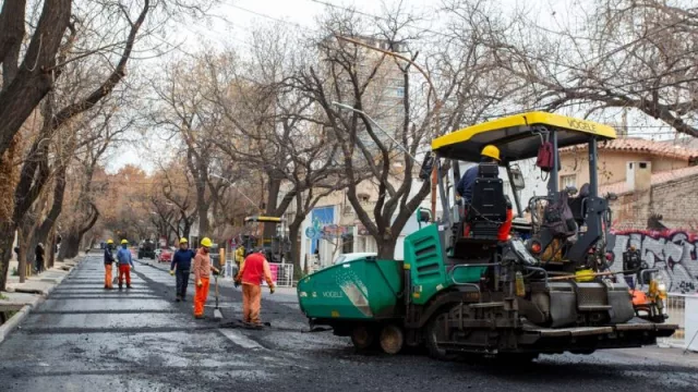 La transformación de la Ciudad de Mendoza: renuevan veredas, calles y espacios verdes (apuntando a un perfil moderno y sustentable)