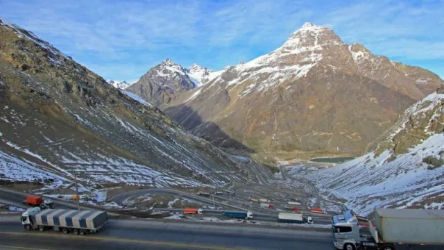 Mendoza impulsa su conectividad con Chile para convertirse en puerta al Pacífico