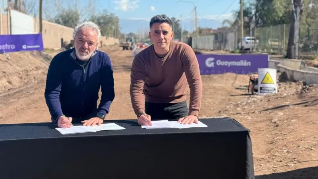 Guaymallén y Aysam sellan convenios para obras estratégicas de saneamiento y recuperación urbana