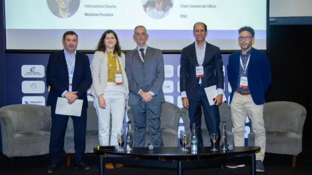 La estrategia de Mendoza para fortalecer la producción de hidrocarburos en la Argentina Energy Week