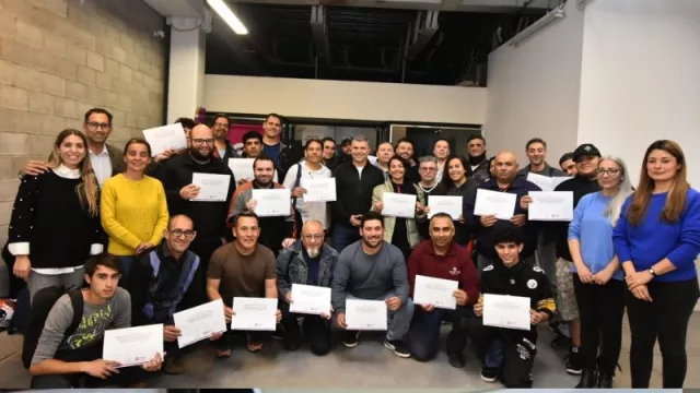 Con foco en el futuro: Godoy Cruz certifica en paneles solares