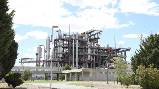 Nación evalúa transferir a Neuquén la operación total de la Planta Industrial de Agua Pesada